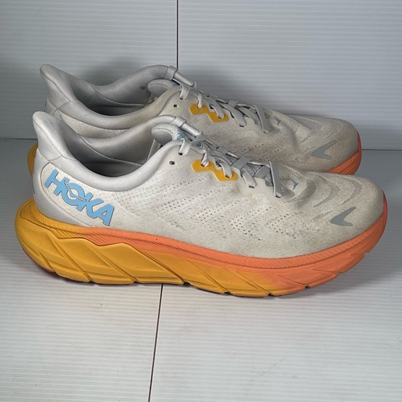 Hoka Shoes Hoka Arahi 6 Poshmark